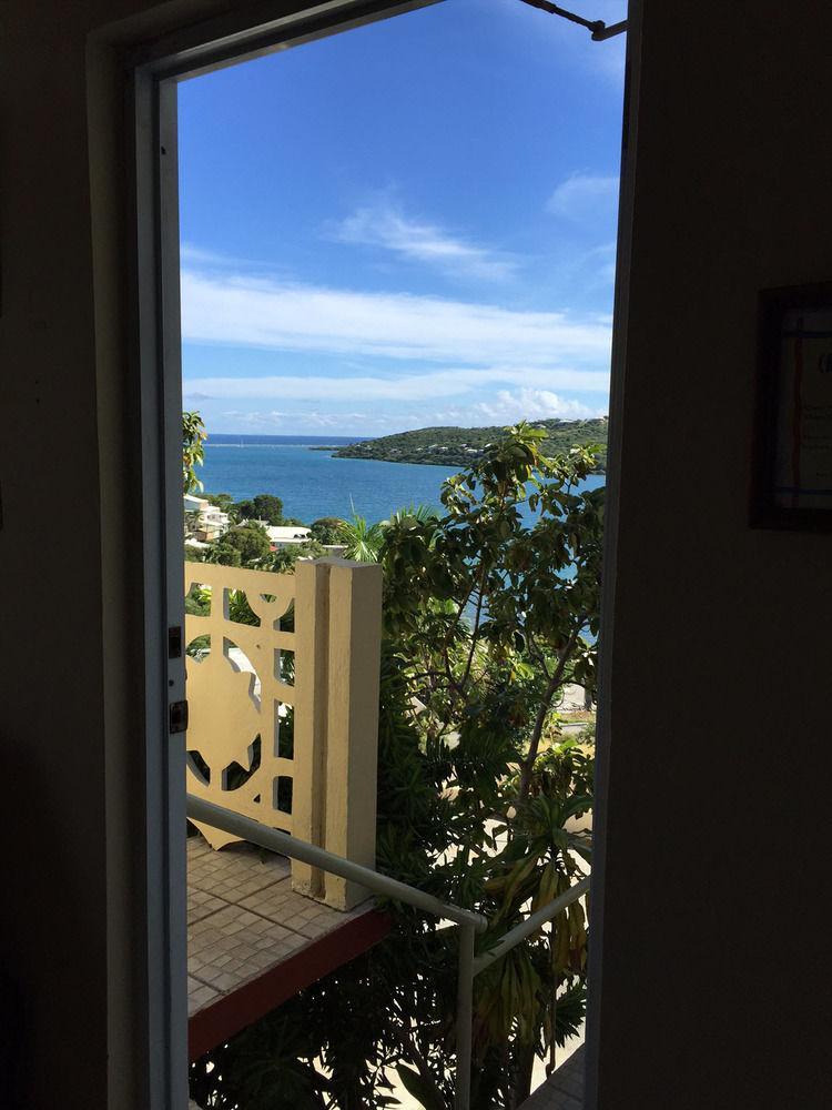Casa Robinson Guest House Isla Culebra Exteriör bild