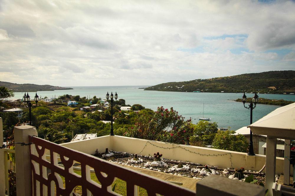 Casa Robinson Guest House Isla Culebra Exteriör bild