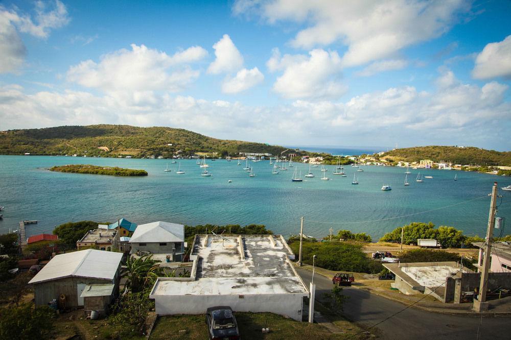 Casa Robinson Guest House Isla Culebra Exteriör bild