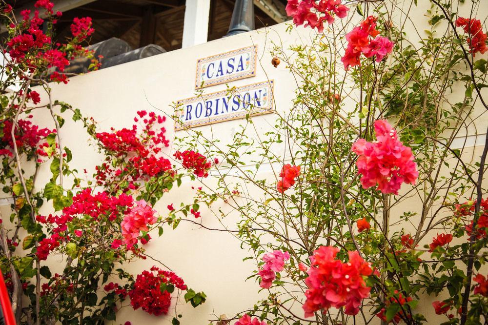 Casa Robinson Guest House Isla Culebra Exteriör bild