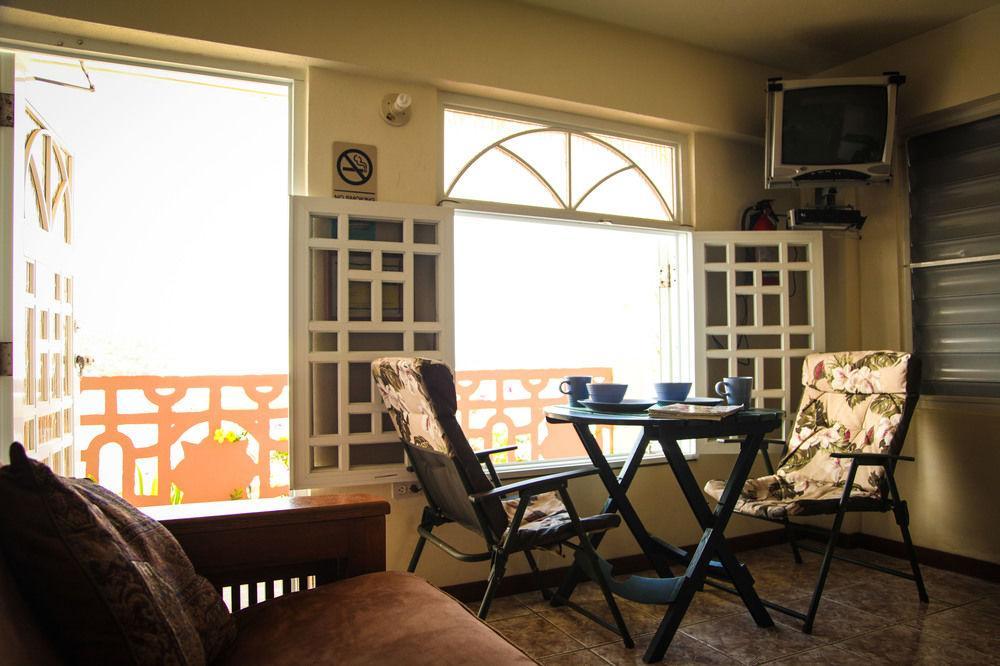 Casa Robinson Guest House Isla Culebra Exteriör bild